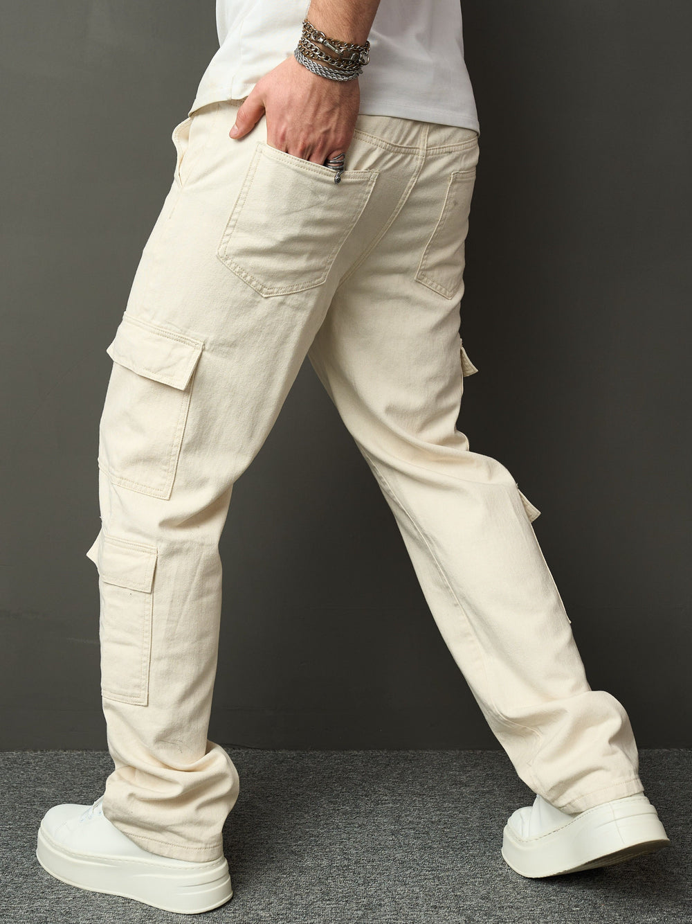 Cremeweisse Cargohose - Street Wear United