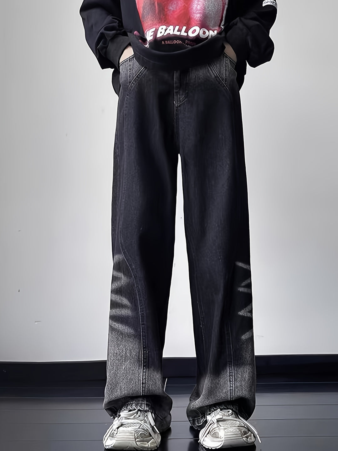 Verwaschene Jeans im Distressed Look