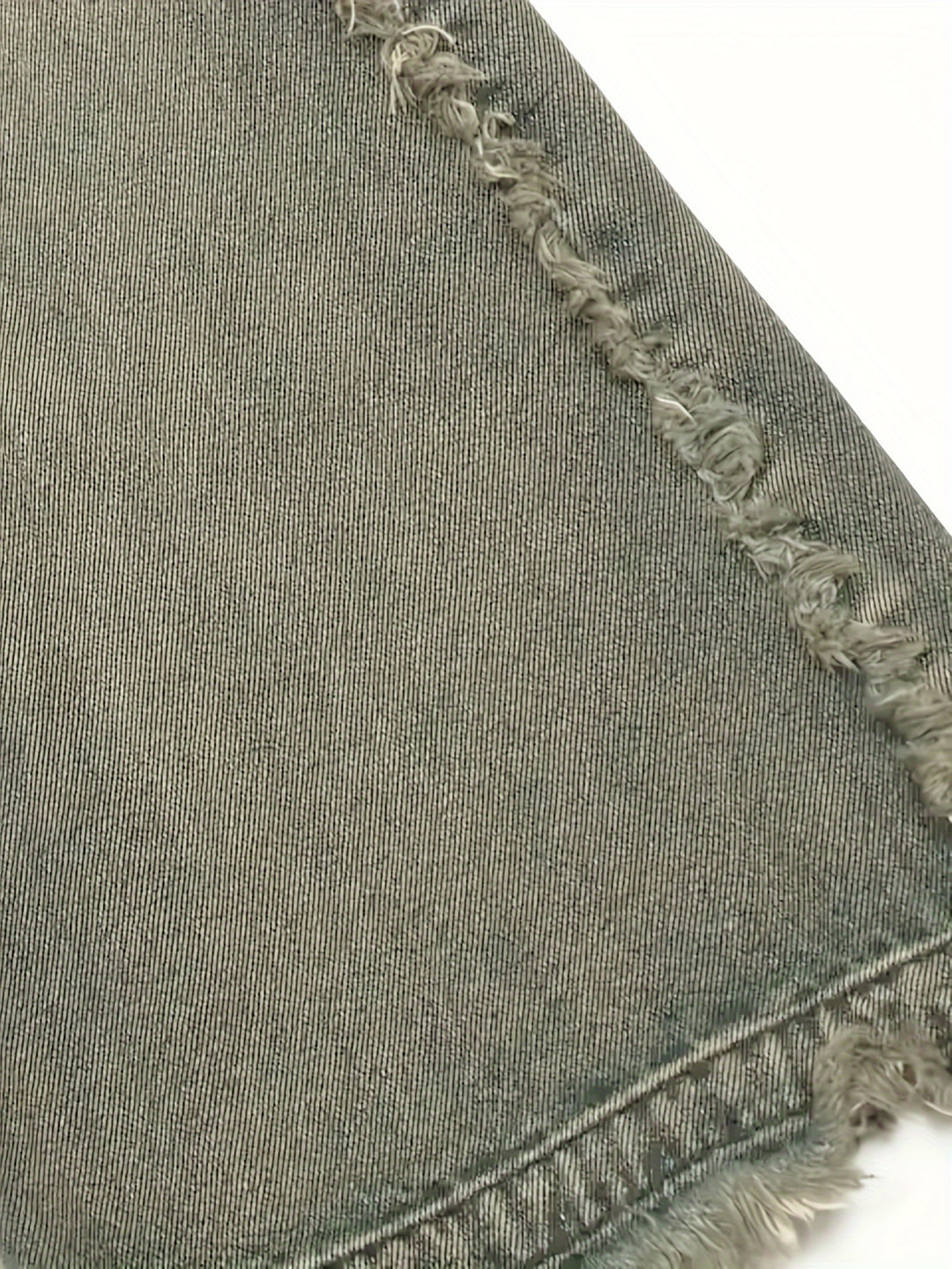 Rohkantige Jeans