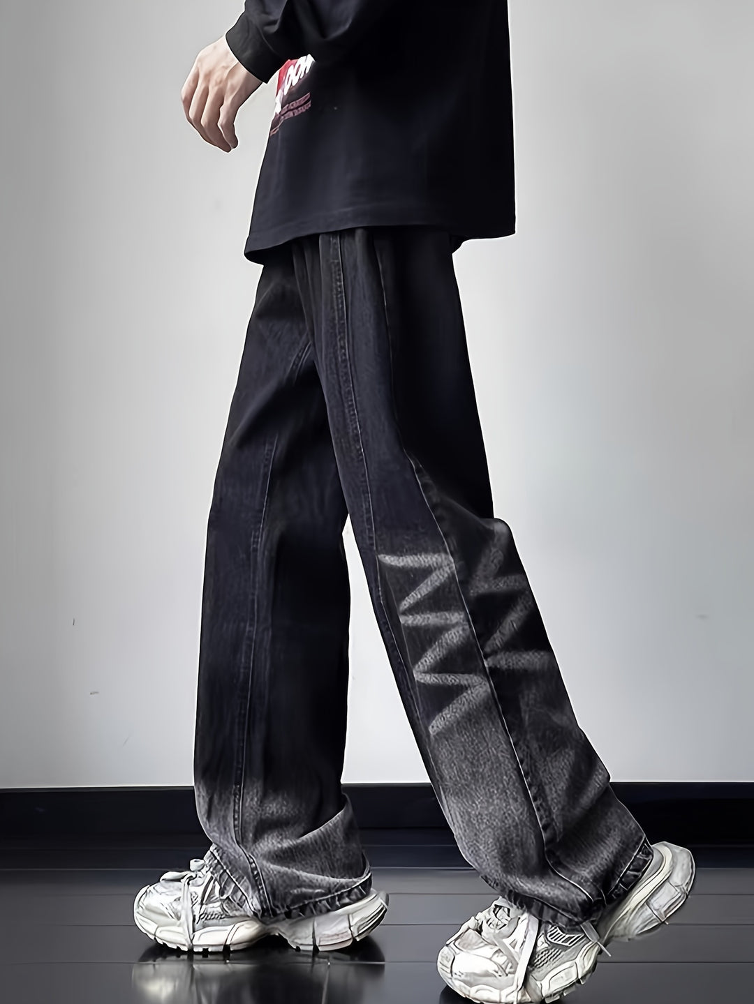 Verwaschene Jeans im Distressed Look